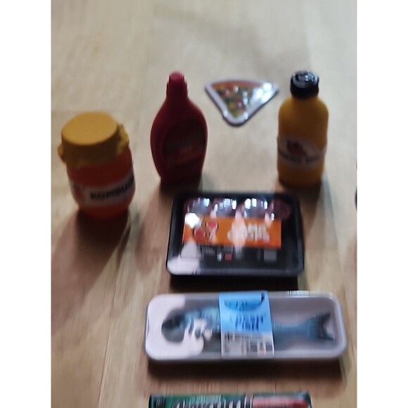 ZURU Mini Brands Mini-minis Fill The Fridge Common Lot Of 7, W/Pizza Magnet - Picture 15 of 16